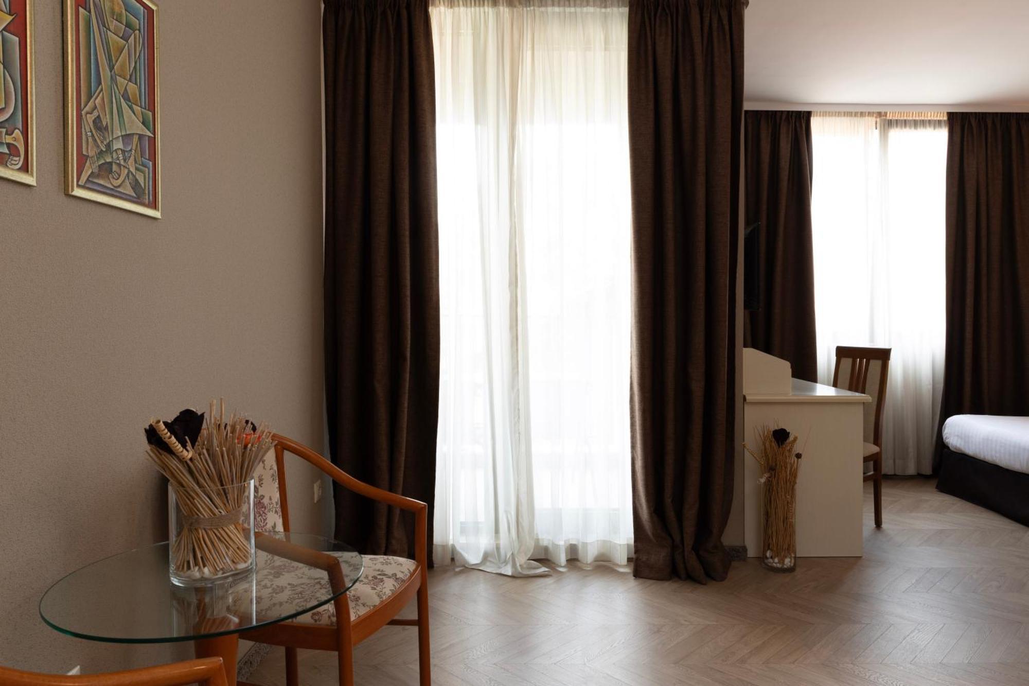 St. George Hotel Sofia Luaran gambar
